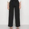 Anna Field Belted Wide Leg Trousers - Pantalones - Black, Mujer