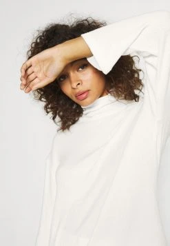 Anna Field SET - Pijama - Off-white, Mujer -Anna Field Ventas 2022 15c7f3dc0c604ee8b5649643442027f5