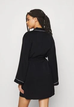 Anna Field AMANDA SATIN DRESSING GOWN - Albornoz - Black, Mujer -Anna Field Ventas 2022 2ed7ad8212184e4ca1dc1b97ba75f567