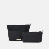 Anna Field SET - Neceser - Black, Mujer -Anna Field Ventas 2022 920c98dcb790467abab5f1af07dcbbdf