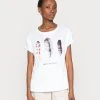 Anna Field FRANCESCA FREE LIKE A BIRD FEATHER TEE - Camiseta Estampada - White, Mujer