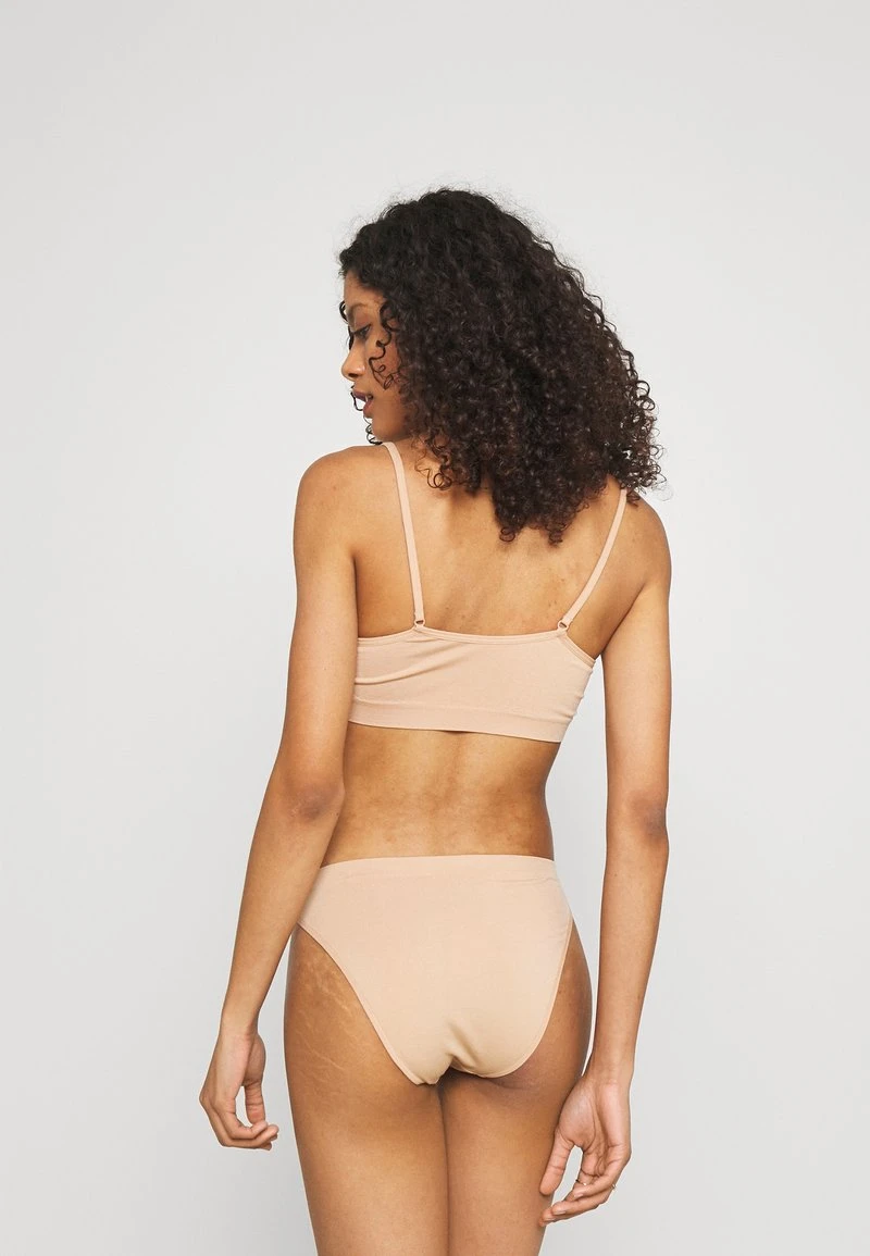 Anna Field 3 PACK SEAMLESS BRIEF - Braguitas - Tan, Mujer 5 Anna Field 3 PACK SEAMLESS BRIEF - Braguitas - Tan, Mujer - Imagen 3