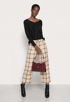 Anna Field RELAXED V-NECK - Jersey De Punto - Black, Mujer 8 Anna Field RELAXED V-NECK - Jersey De Punto - Black, Mujer -Anna Field Ventas 2022 b1e98142676e4f75a483e815708a2611