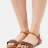 Anna Field Sandalias - Cognac, Mujer 1 Anna Field Sandalias - Cognac, Mujer -Anna Field Ventas 2022 c59b9ee5b95f4f7eb8d9485abd17acfd