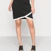 Anna Field Minifalda - Black, Mujer -Anna Field Ventas 2022 e58f0ece26974ce2ad9eb24402207f8e