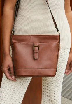 Anna Field Bandolera - Cognac, Mujer 11 Anna Field Bandolera - Cognac, Mujer -Anna Field Ventas 2022 e71e4e9c734747709ca2498db7ea8530