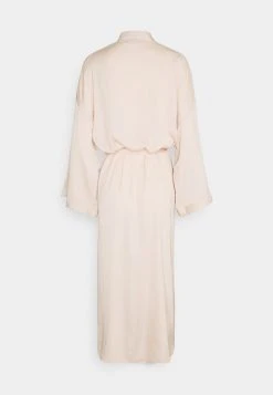 Anna Field Albornoz - Nude, Mujer 15 Anna Field Albornoz - Nude, Mujer -Anna Field Ventas 2022 fd362019cafd4e42b013f1ff81b92406